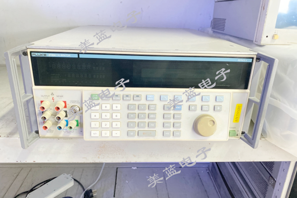 FLUKE福祿克5720A 高精度多功能校準(zhǔn)器